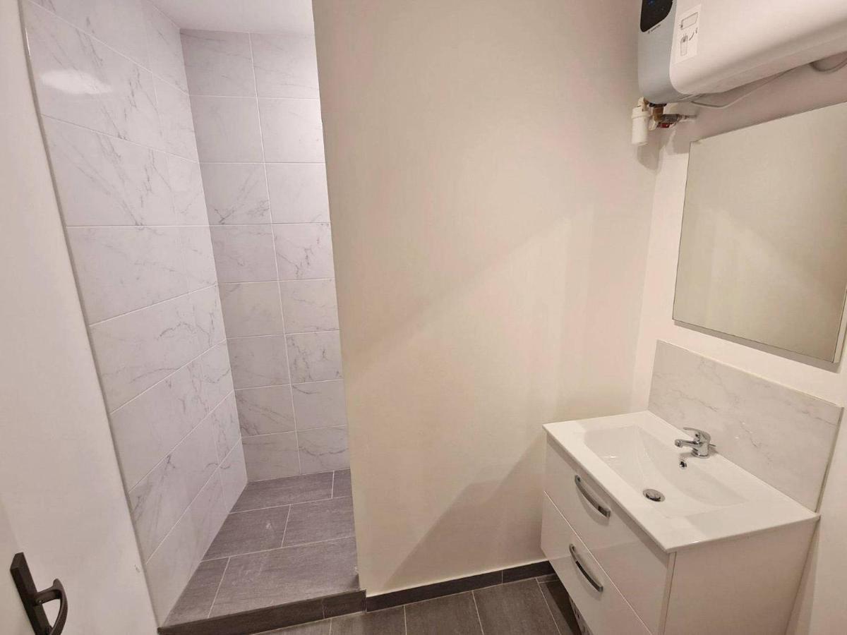 Gregbnb - Centre Ancien - T2 Style Loft Toulon Exterior photo